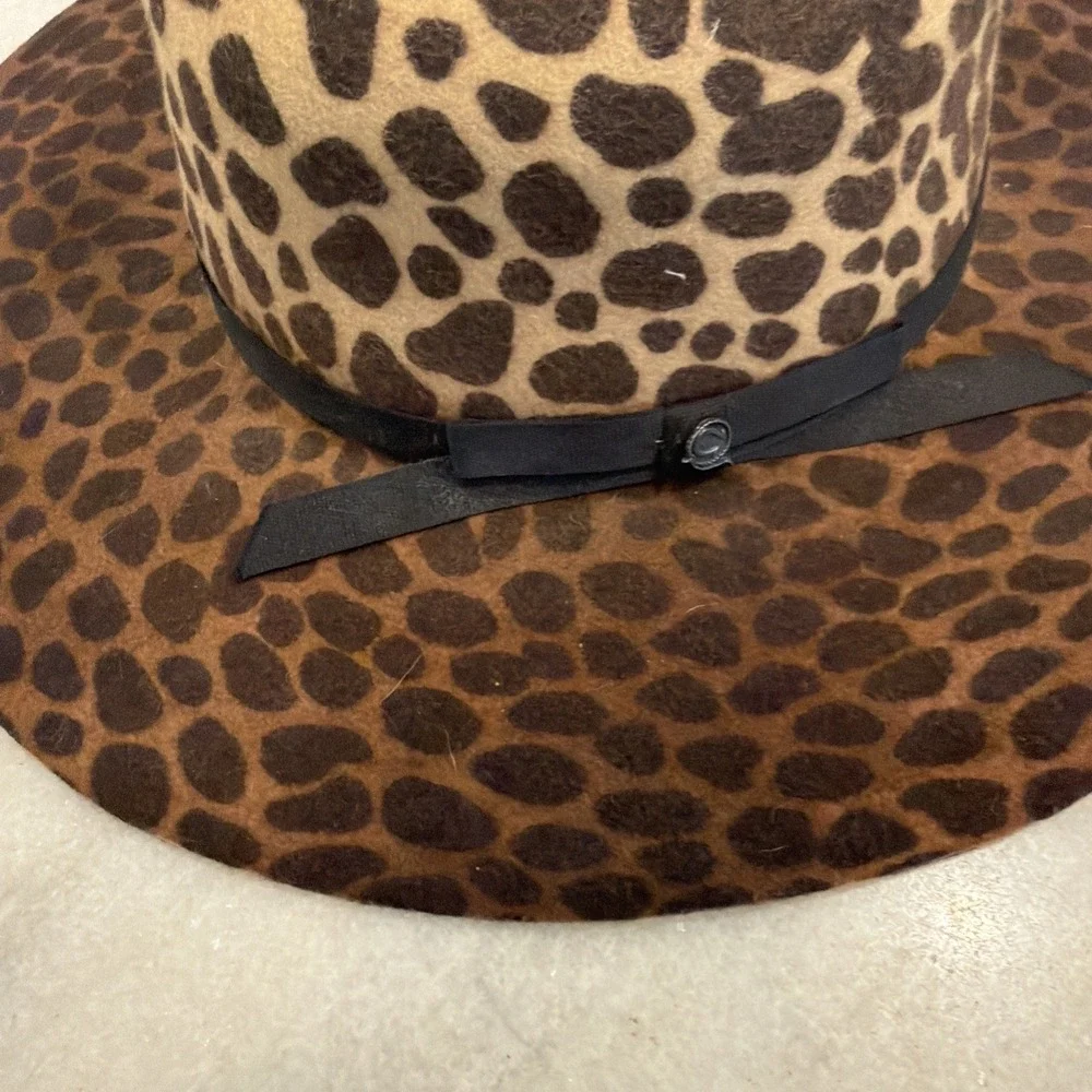 Charlie 1 Horse Jezebelle Leopard Print Hat - Picture 4 of 11